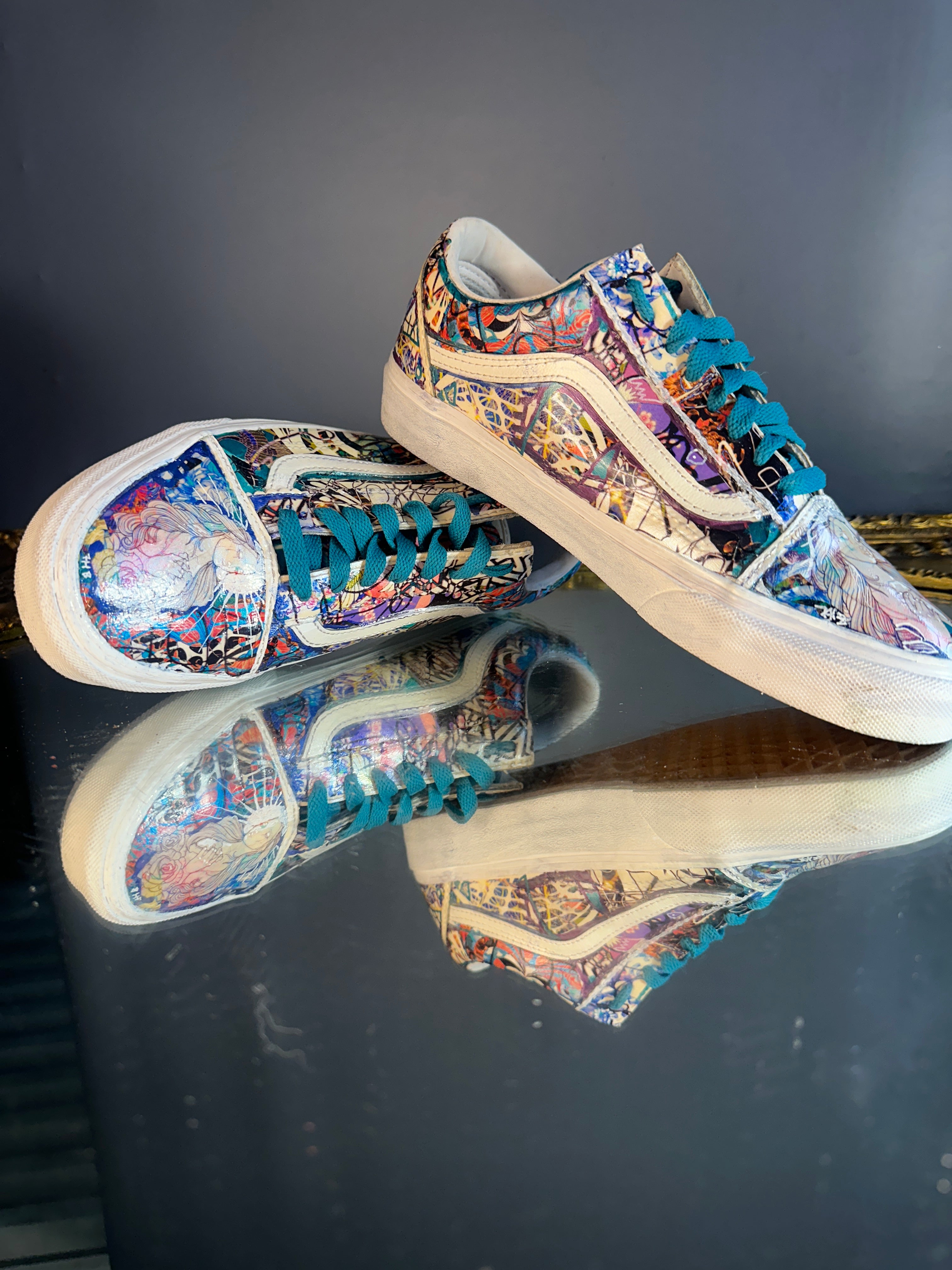 Custom Vans Low-Top Sneakers | Iridescent Leather Art Finish | One-of-One US men 7.5