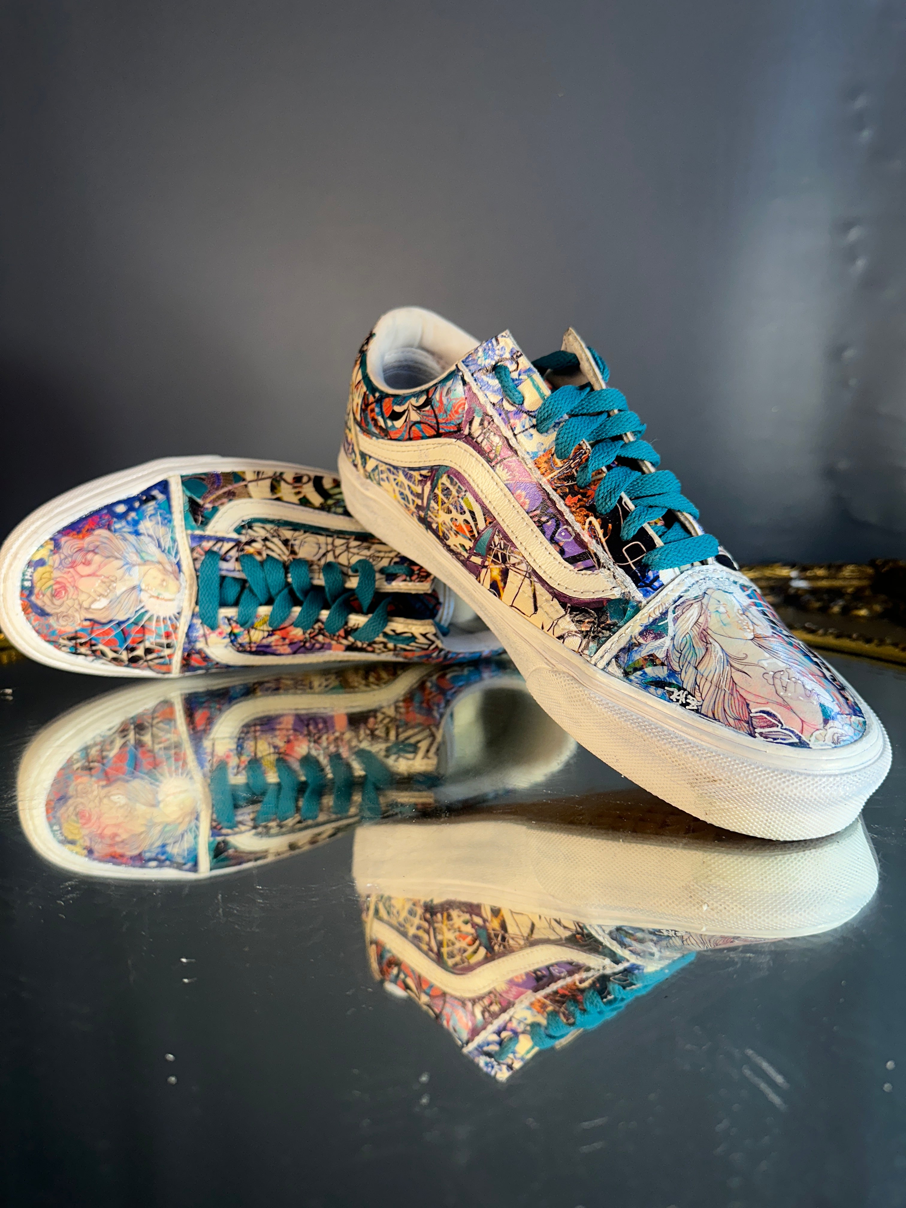 Custom Vans Low-Top Sneakers | Iridescent Leather Art Finish | One-of-One US men 7.5